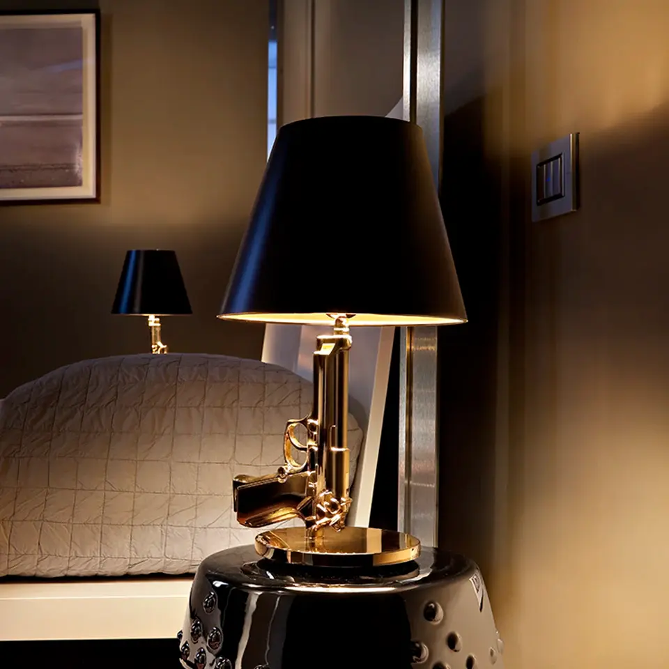 FLOS Настольная лампа Bedside Gun
